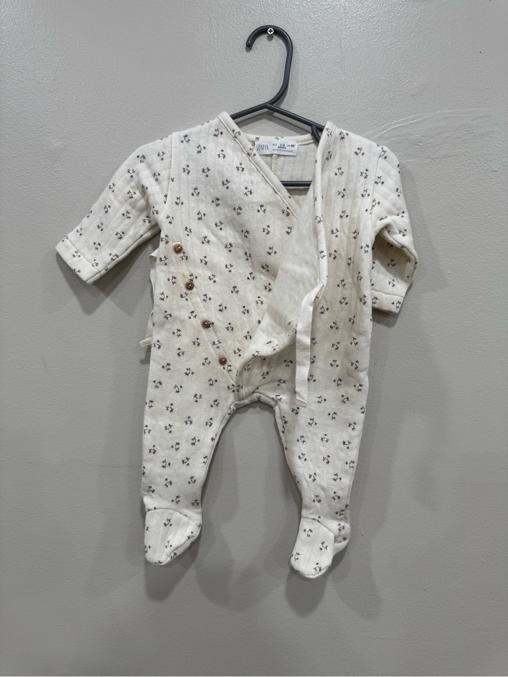 Zara baby quilted bodysuits size 1-3 months